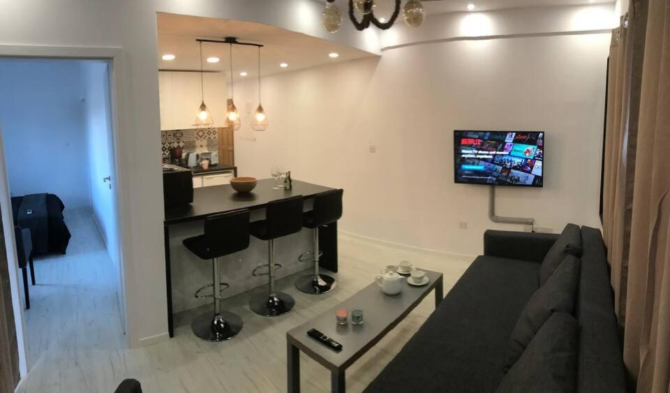 Papadavid Apartments بافوس المظهر الخارجي الصورة