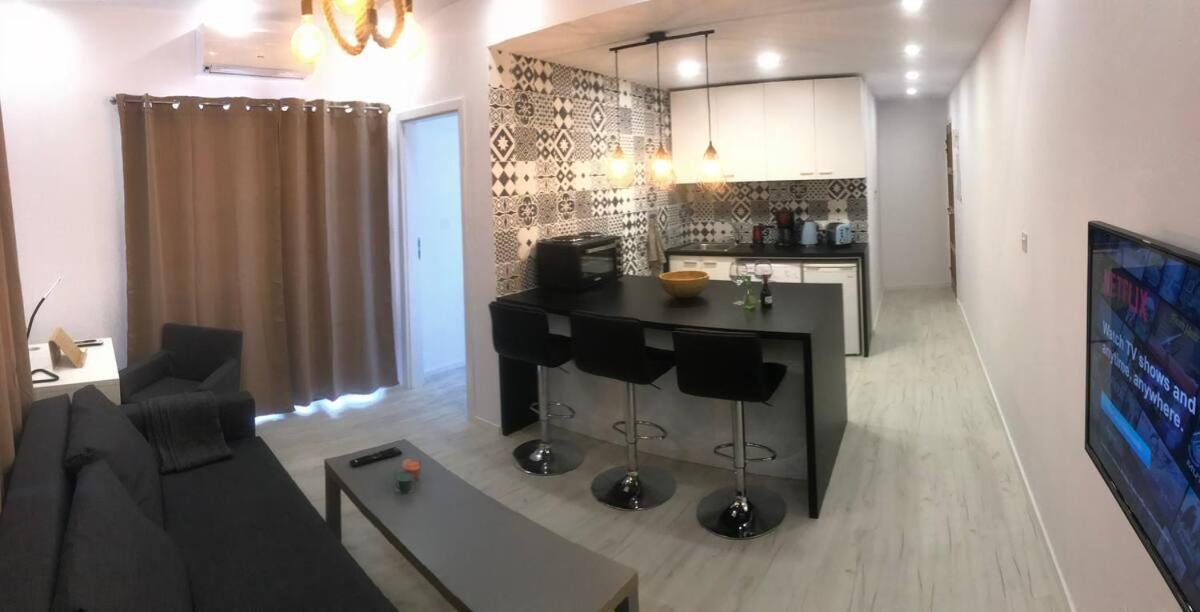 Papadavid Apartments بافوس المظهر الخارجي الصورة