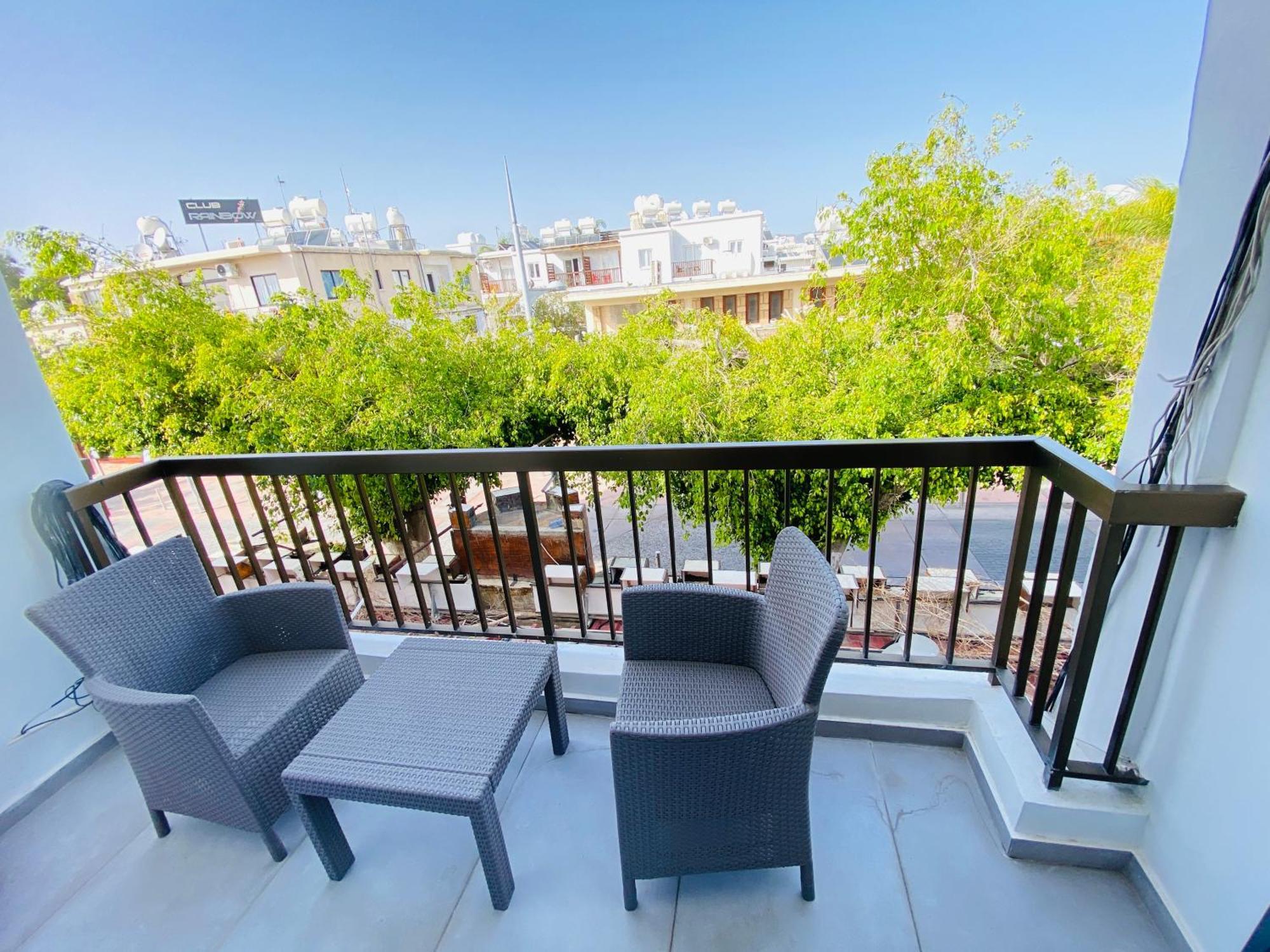 Papadavid Apartments بافوس المظهر الخارجي الصورة